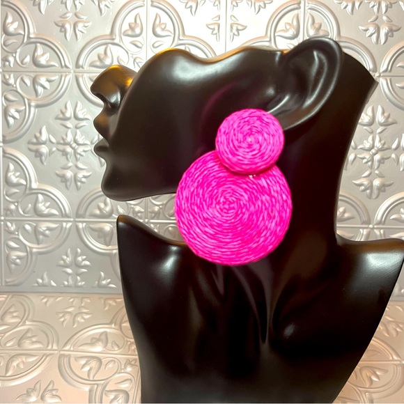 Hand woven crossbody Pink purse and matching earrings set - Picture 5 of 5